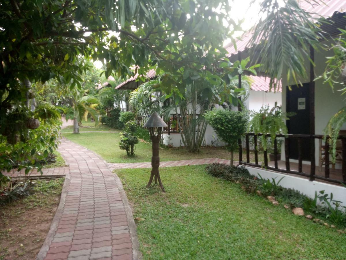Bee Nat Garden Resort Bang Rak Beach  Ngoại thất bức ảnh